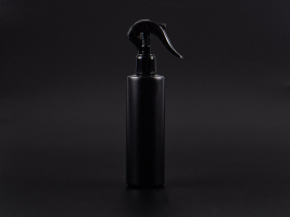 Flasche "Tara" 250ml, matt-schwarz, mit Triggerpumpe